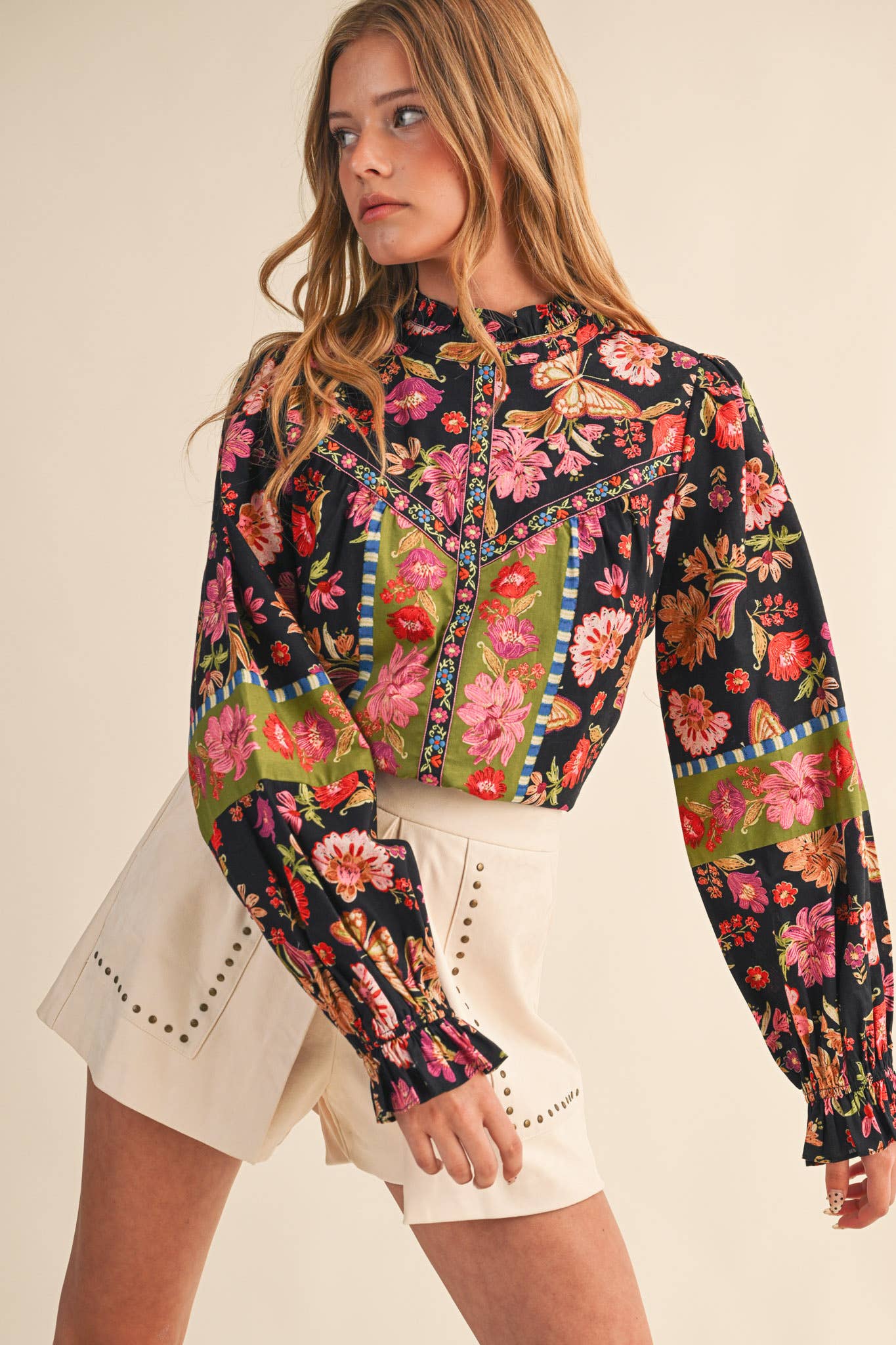 EXCLUSIVE FLORAL BORDER PRINT TOP WITH FLORAL TRIM MTP4097 - Suburban Boho