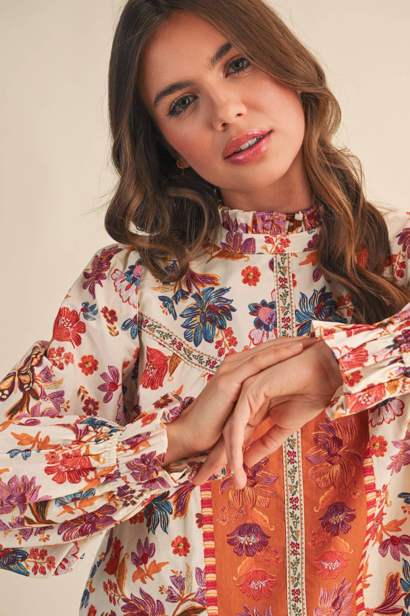 EXCLUSIVE FLORAL BORDER PRINT TOP WITH FLORAL TRIM MTP4097 - Suburban Boho